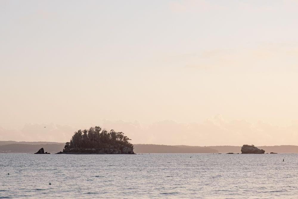 The Isla Hotel Batemans Bay Buitenkant foto